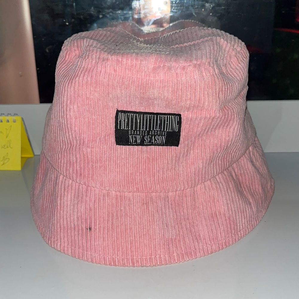 pink bucket hat
